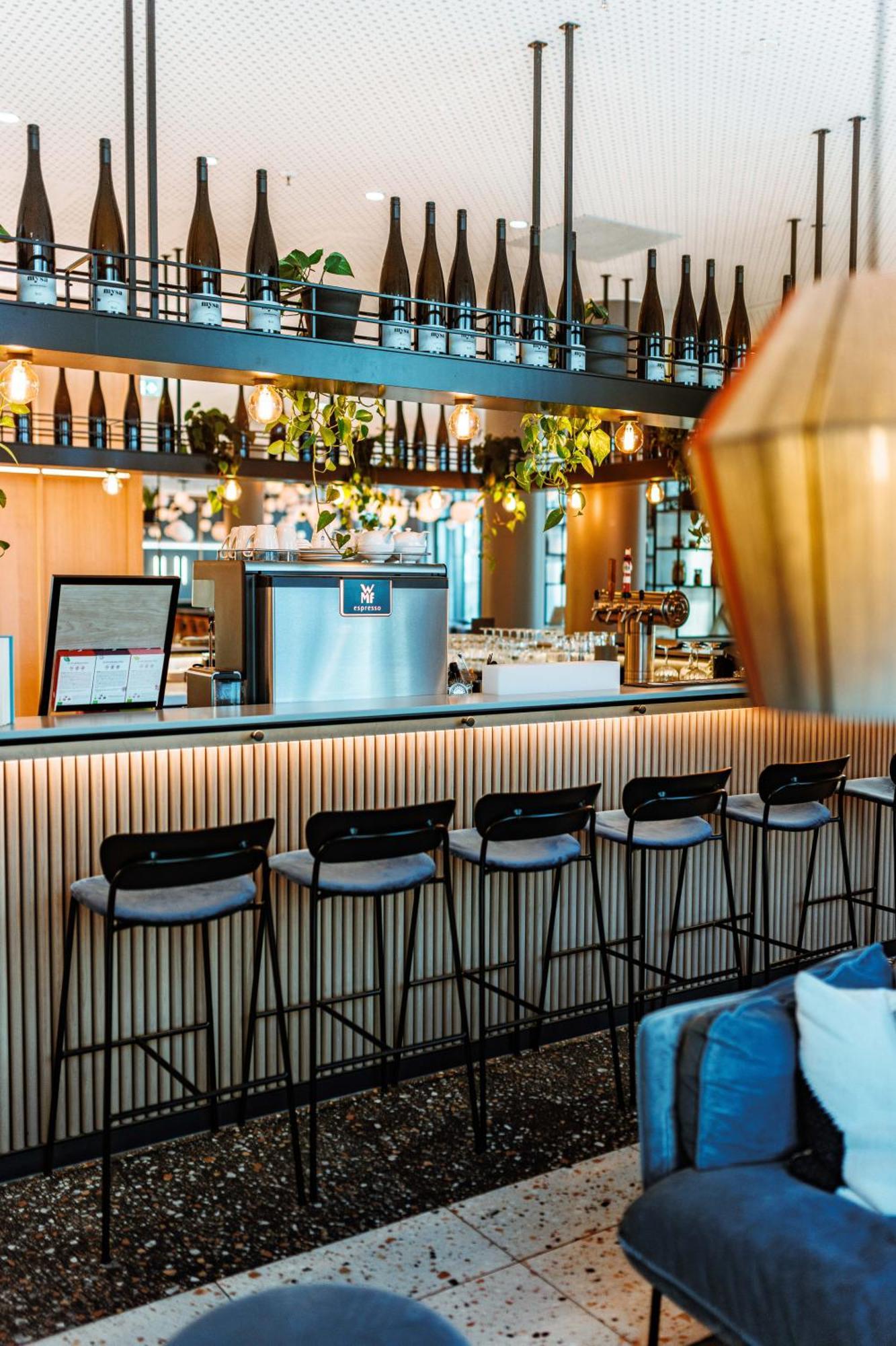 Novotel Hamburg Central Station Екстериор снимка
