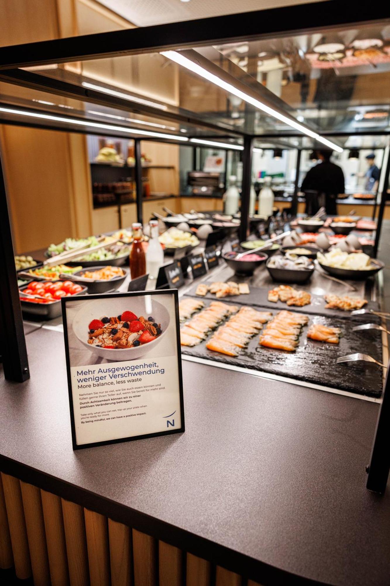 Novotel Hamburg Central Station Екстериор снимка